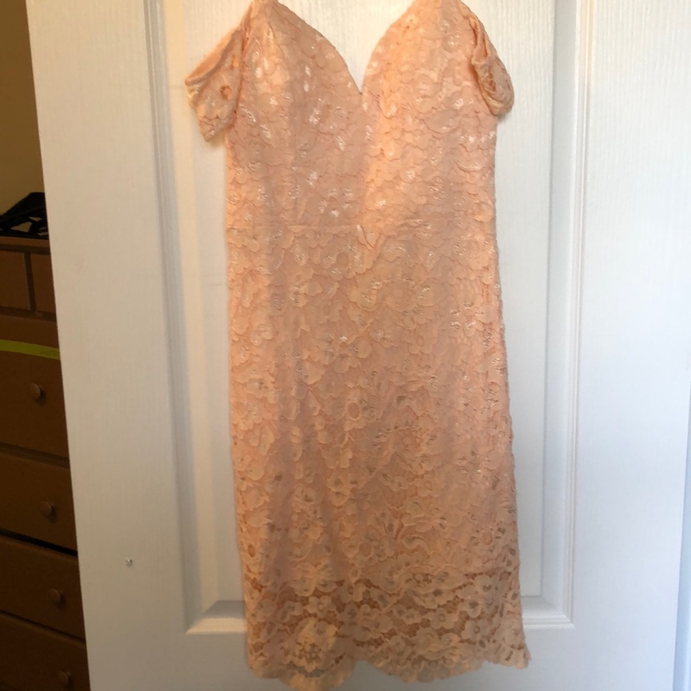 Peach lace dress: never worn